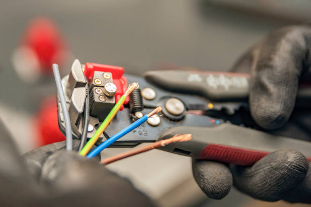 Best Affordable Emergency Electrician  in Westmont, CA